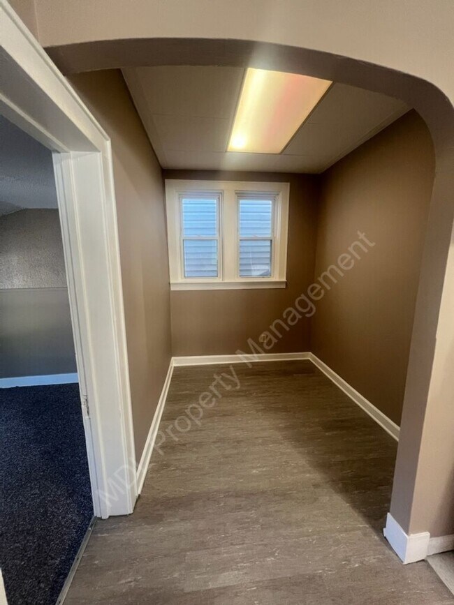 Foto del edificio - 1104 Court St