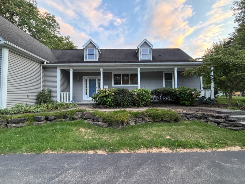 Foto principal - 690 Hillside Ave