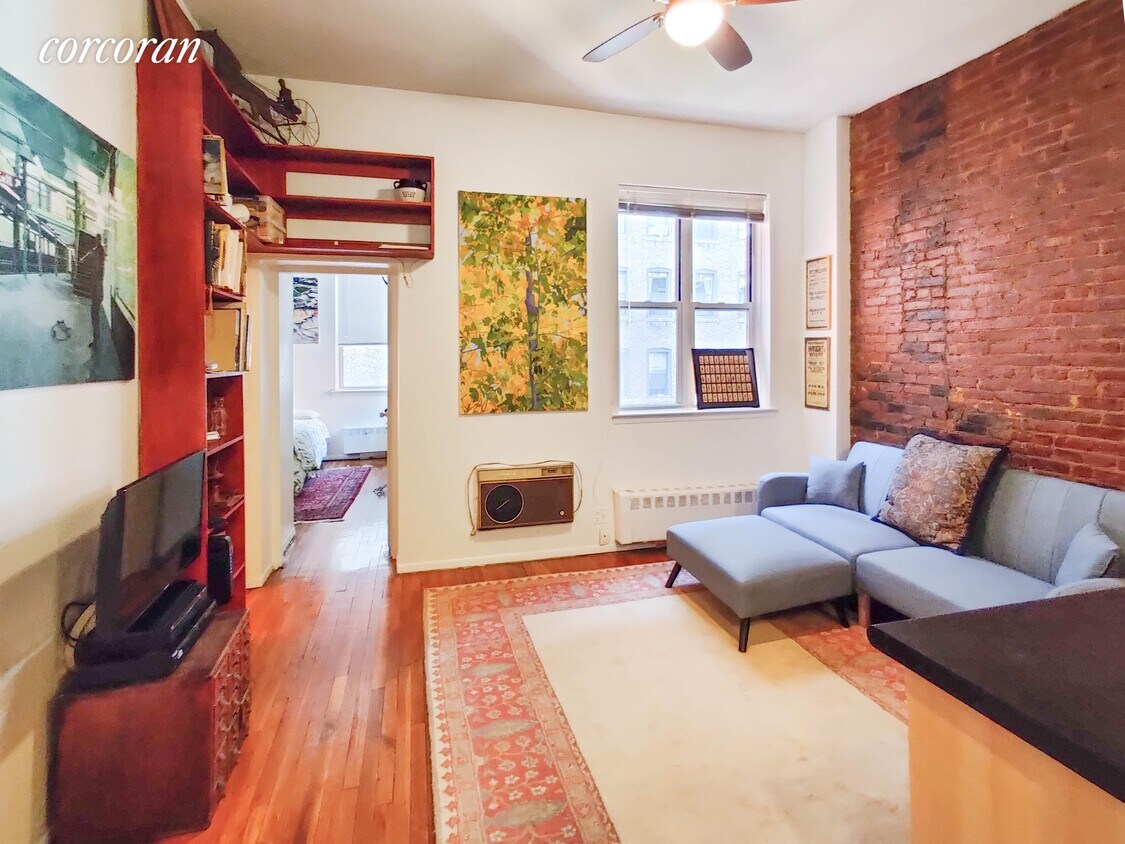 Primary Photo - 140 W 74th St