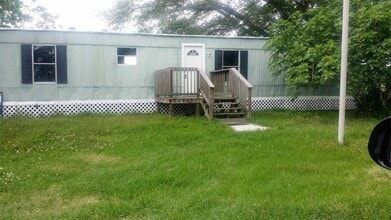 Building Photo - 224 Herbert Rd