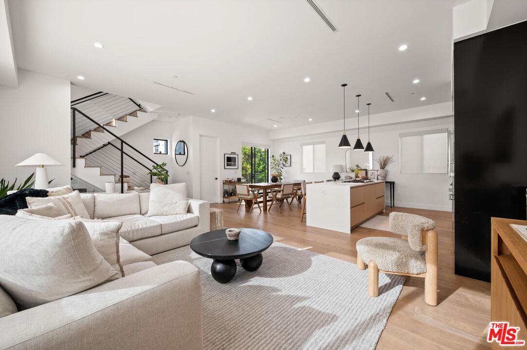 Foto principal - 1444 Hi Point St