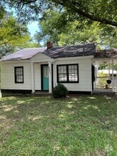 Building Photo - 251 Magnolia St
