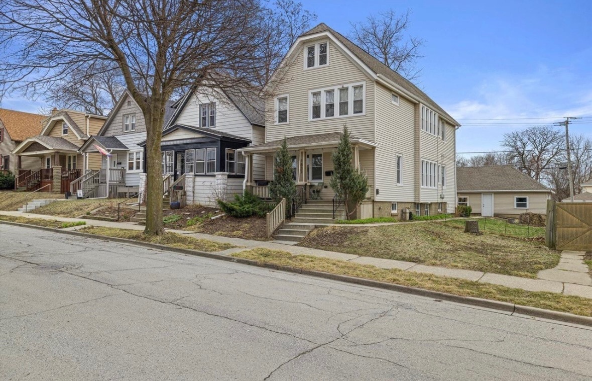 Primary Photo - 1837 E Hillcrest Ave