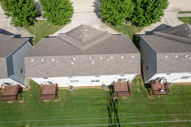 Foto del edificio - 601 Glenstone Dr