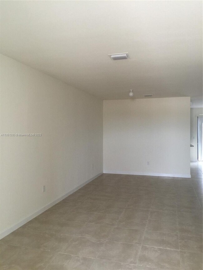 Foto del edificio - 25102 SW 115th Ave