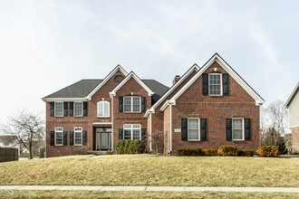 Building Photo - 8102 Fairway Dr