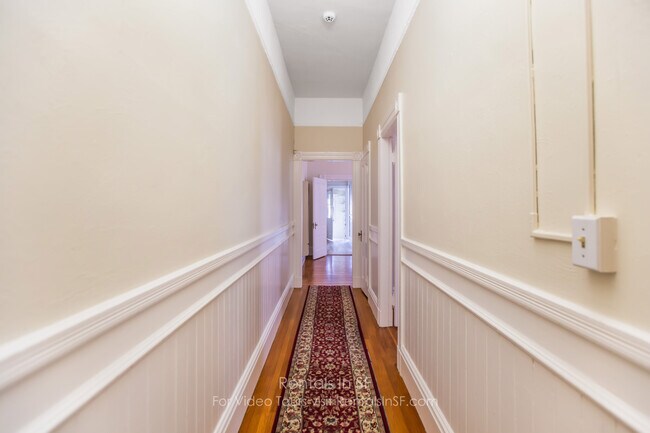 Building Photo - 851 Capp St