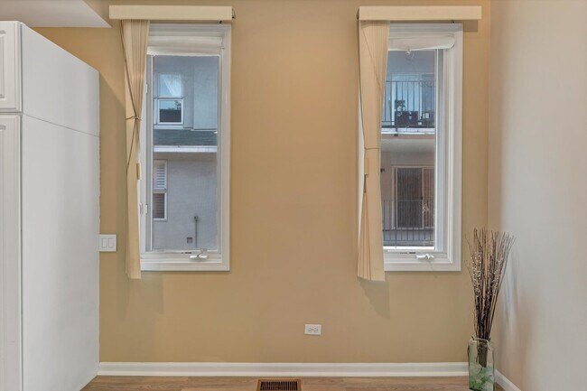 Foto del edificio - 1320 S Federal St