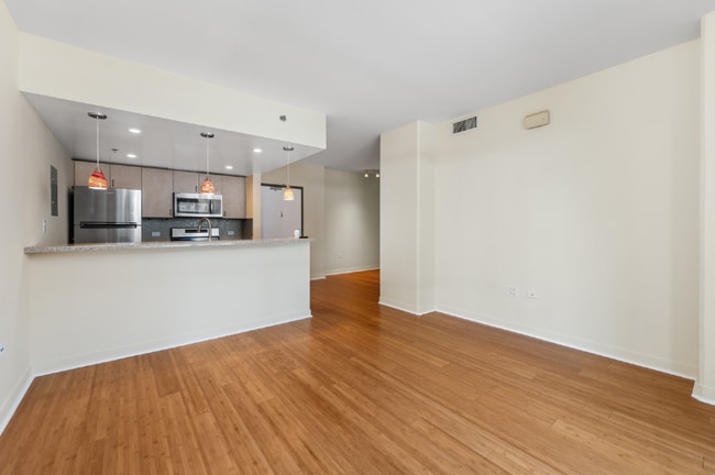Foto del edificio - 425 W Beech St