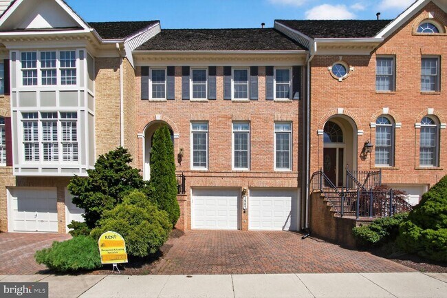 Building Photo - 7907 Turncrest Dr