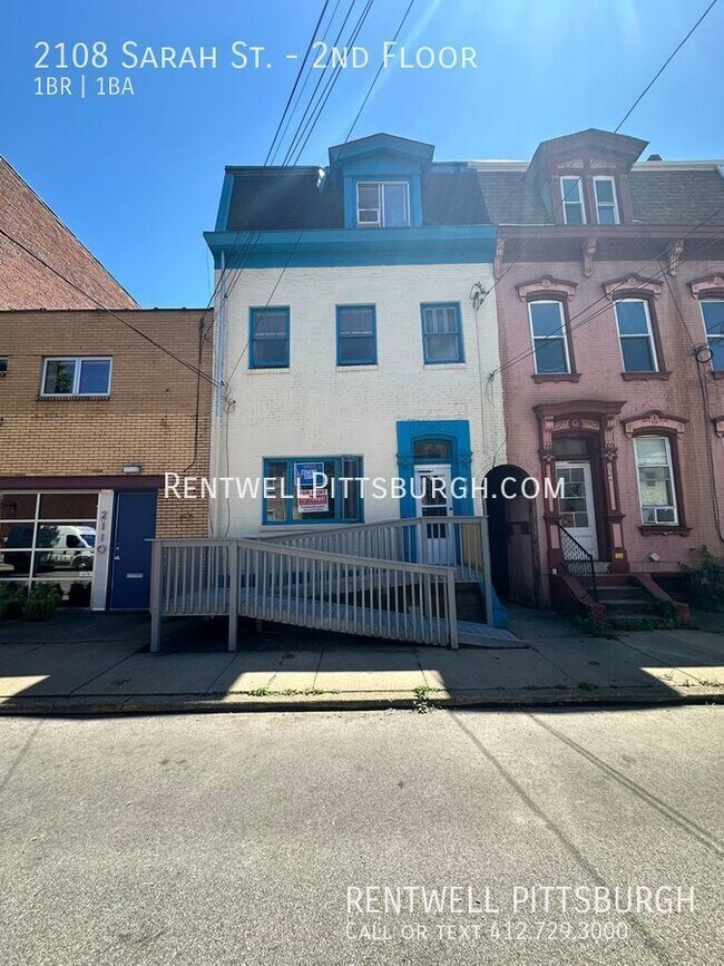 Building Photo - 2108 Sarah St