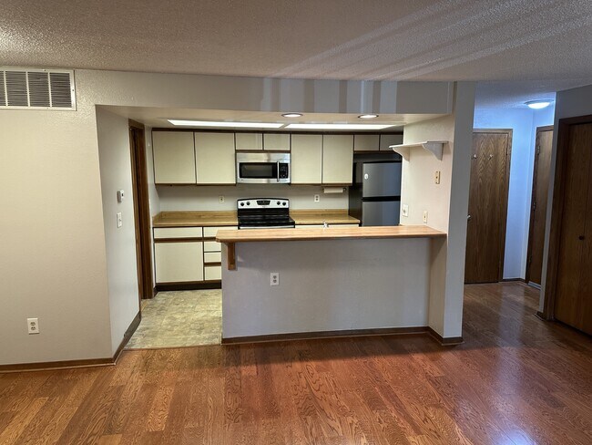 Foto del edificio - 2960 Shadow Creek Dr