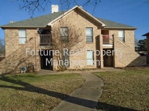 Building Photo - 804 Cullum Ct