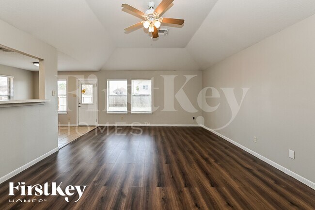 Foto del edificio - 8222 Sanford St