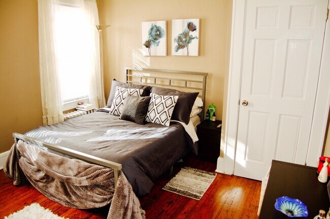 Foto del edificio - 227 South Ave W