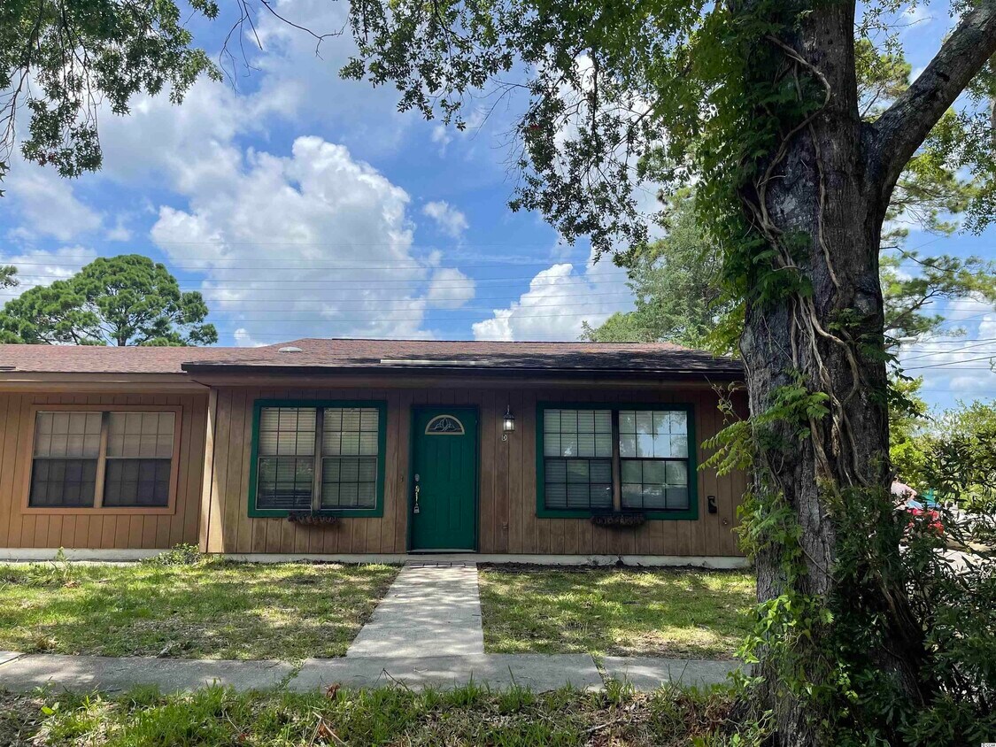 Foto principal - 815 66th Ave N