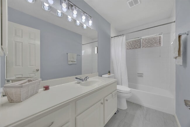 Building Photo - 3830 Landon Park Dr