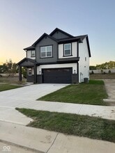 Building Photo - 15338 Farrington Rd