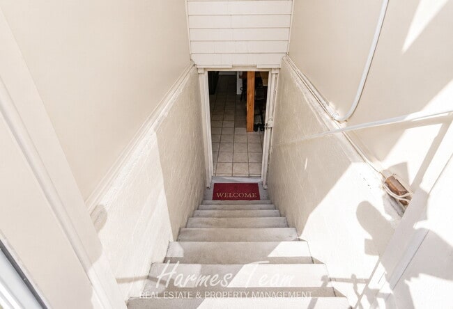 Photo - Spacious Basement Apartment with Private Entrance, Full Kitchen & In-Unit Laundry