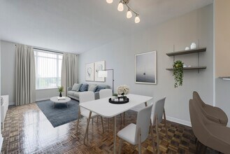 Building Photo - Rosewell Gardens