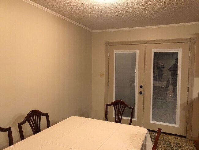 Foto del edificio - 4501 Harrisburg Rd