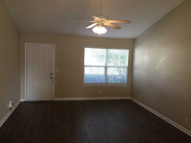 Building Photo - 1331 Mac Duff Drive