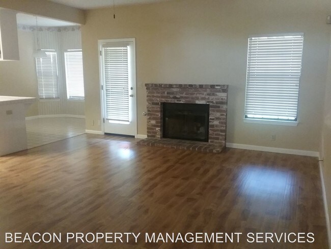 Building Photo - 2350 W Tokay St