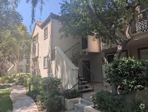 Building Photo - 24121 Del Monte Dr.