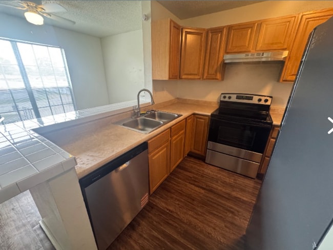 Foto del edificio - 105 E Wells St