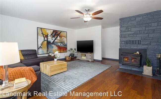 Building Photo - 3 br, 3 bath House - 3451 Haynie Road