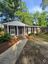 Building Photo - 1106 Sherwood Dr
