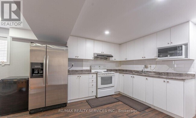 Photo du bâtiment - 141 Whitwell Dr