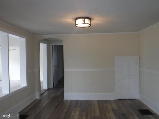 Foto del edificio - 10051 Dupont Blvd