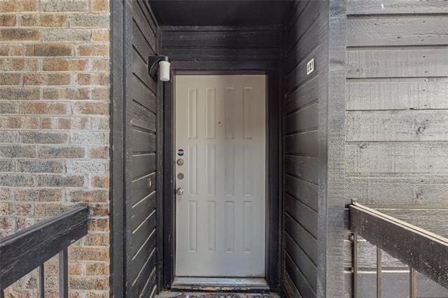 Foto del edificio - 7525 Holly Hill Dr