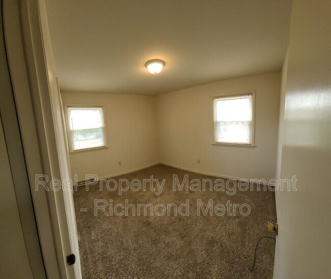 Building Photo - 1138 Shuford Ave