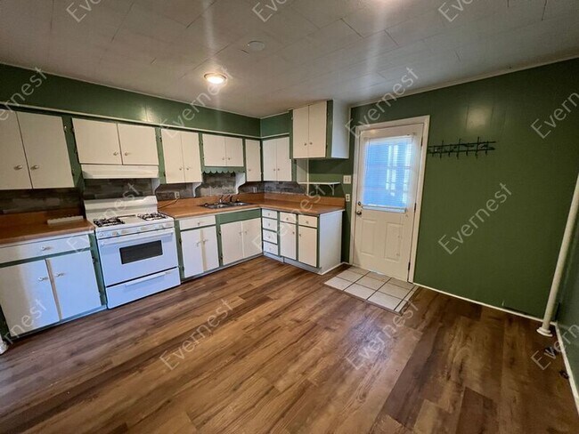 Foto del edificio - 405 Healy St