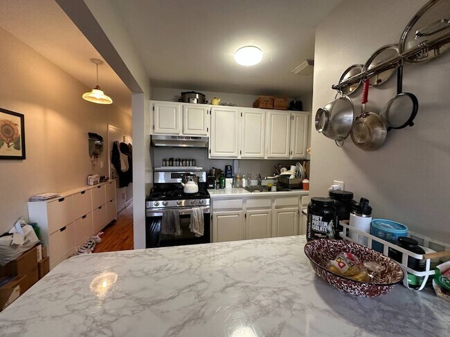 Foto del edificio - 191A Richards St