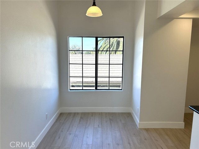 Building Photo - 13906 Breezeway Dr