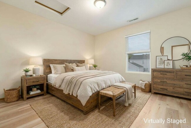 Foto del edificio - Beautifully Updated Single Family in a Private Community