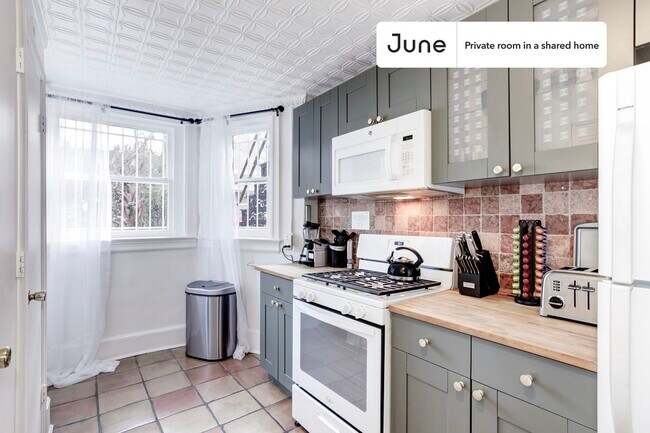 Foto del edificio - Room in Shared 4 bed/1.5 bath home in Capitol Hill