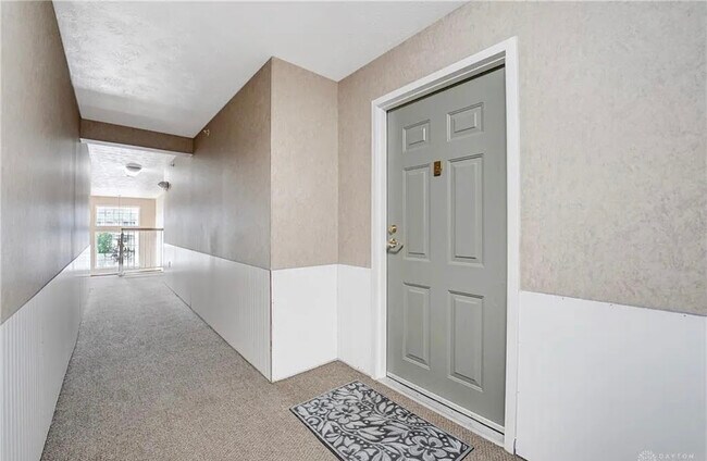 Building Photo - 3044 Westminster Dr