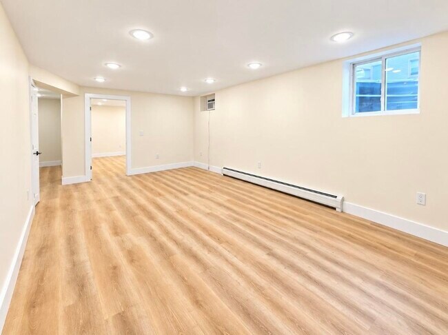 Foto del edificio - 156 Nelson Ave