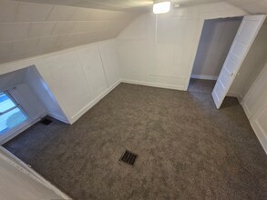 Building Photo - 412 Oak Hill Ave