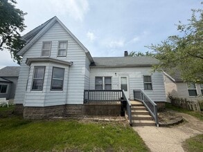 Building Photo - 109 Columbia St