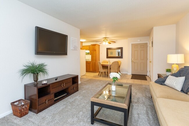 Building Photo - Lakeview Apartments