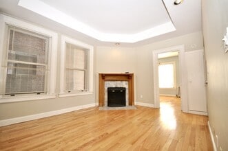 Building Photo - 261 Beacon St