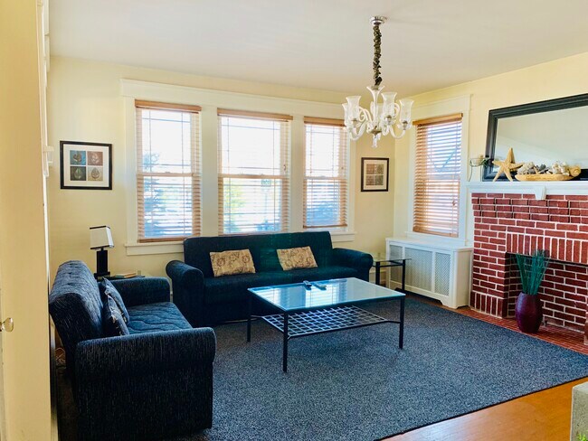 Living room area - 6701 Atlantic Ave