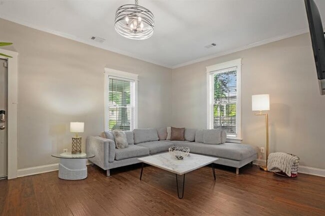 Foto del edificio - 1272 Oakland Terrace SW