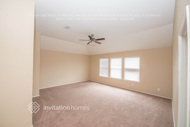 Foto del edificio - 7704 Cresswell Dr