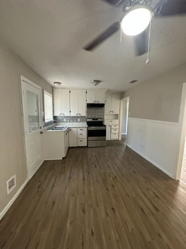 Building Photo - 1149 Kirkwood St